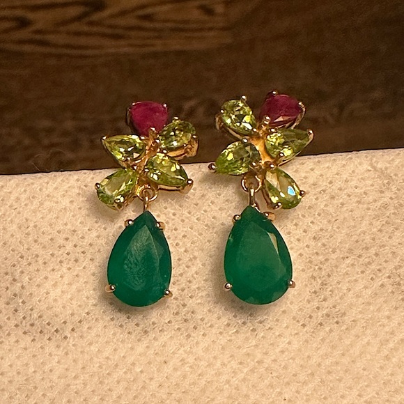 Beautiful Emerald Gold over Sterling Silver Earrings - Picture 1 of 3